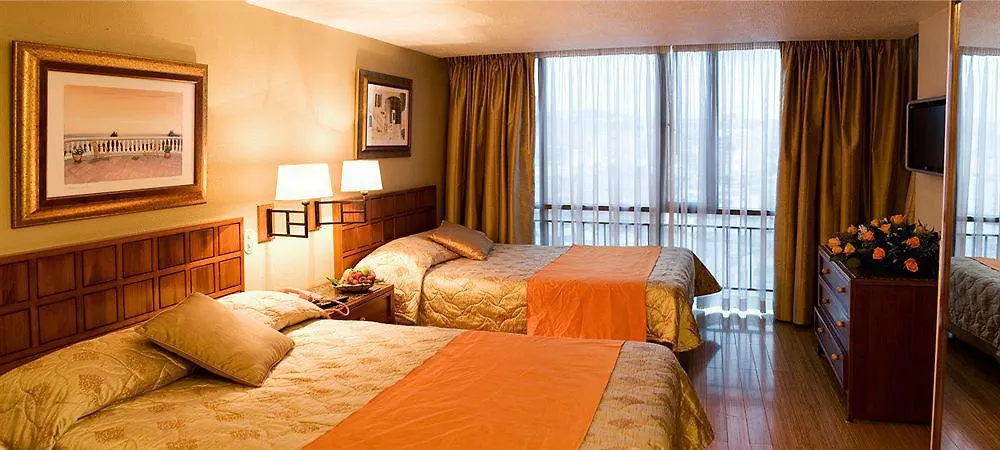 Hotel Rio Amazonas Quito 4*,