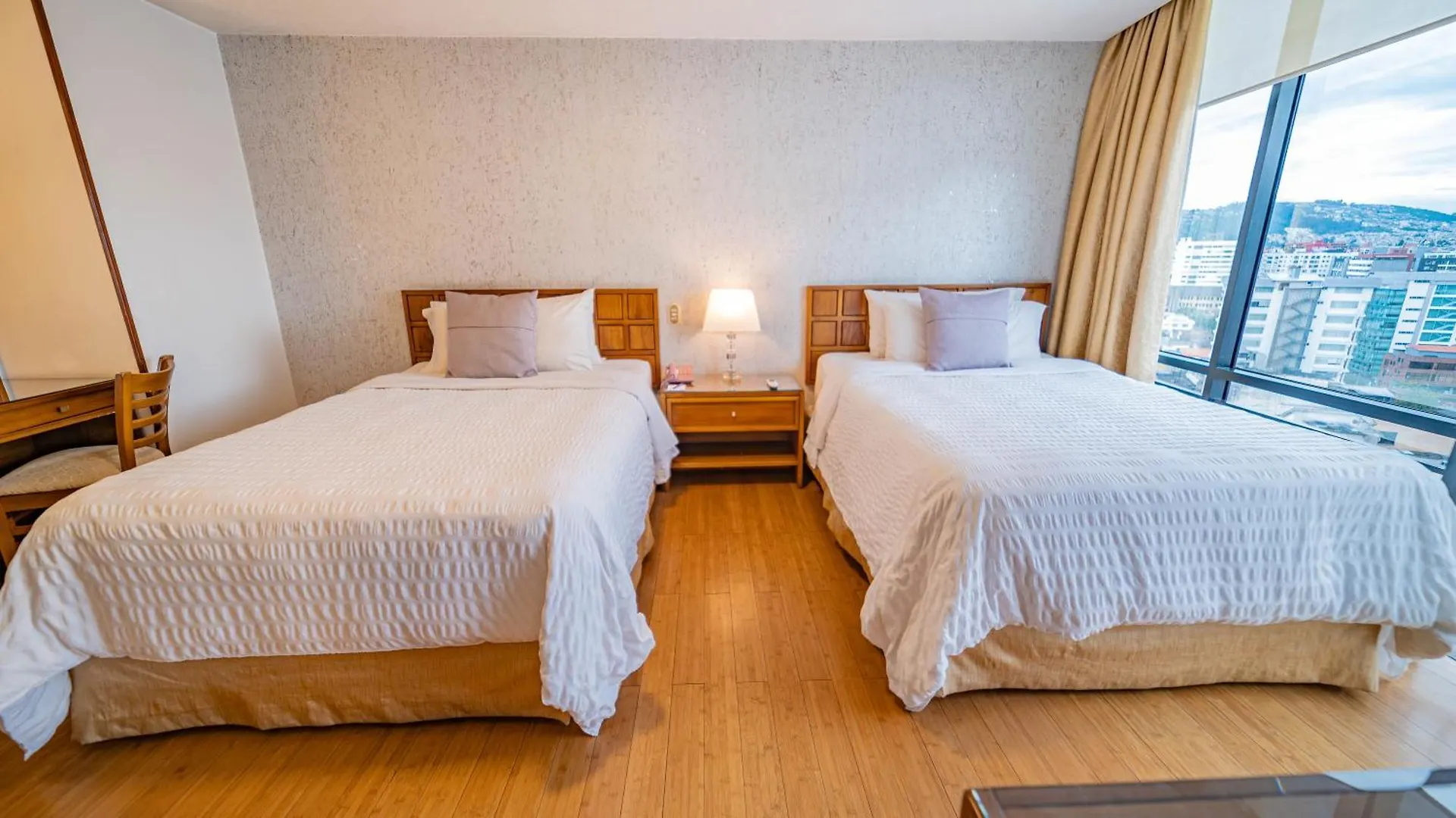 Hotel Rio Amazonas Quito