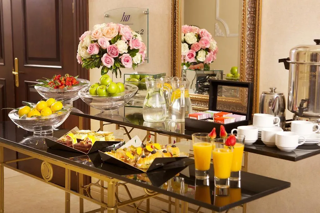 Hotel Rio Amazonas Quito 4*,